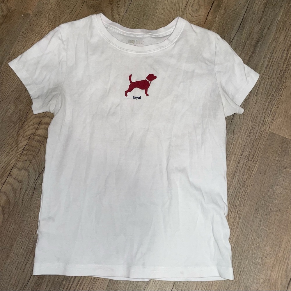 lucy white-tee